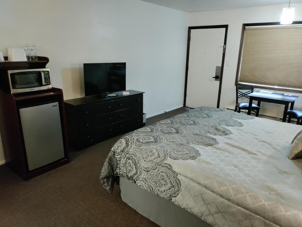 High Desert Inn Salina Extérieur photo
