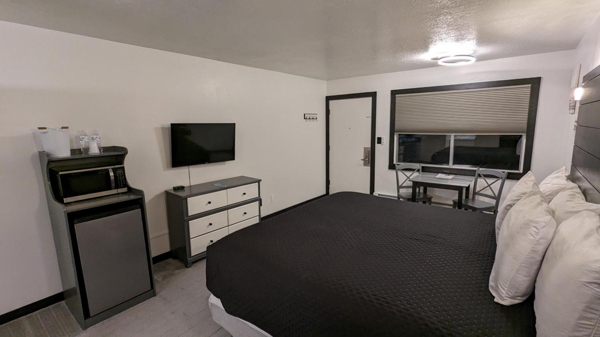High Desert Inn Salina Extérieur photo